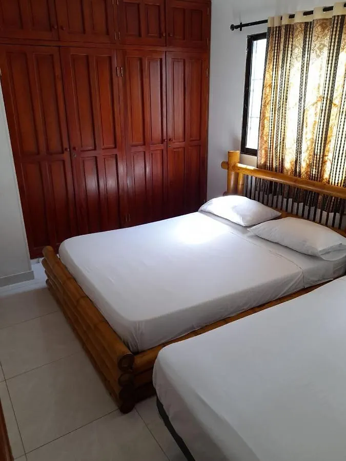 Hotel Cartagena Airport Bed & Breakfast
