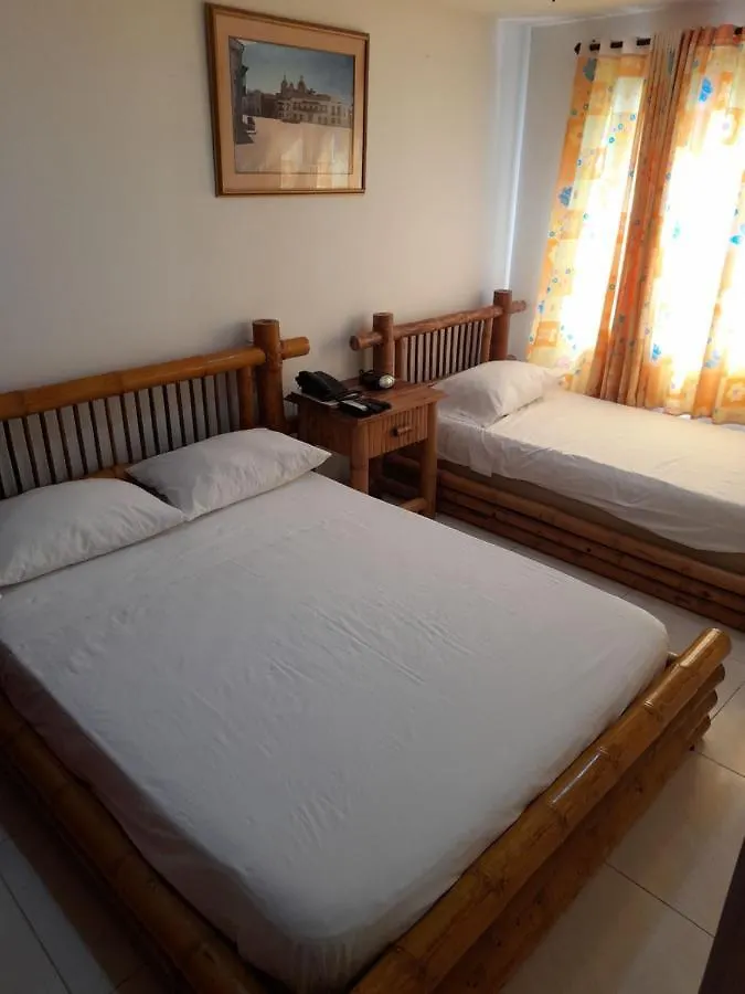 Hotel Cartagena Airport Bed & Breakfast